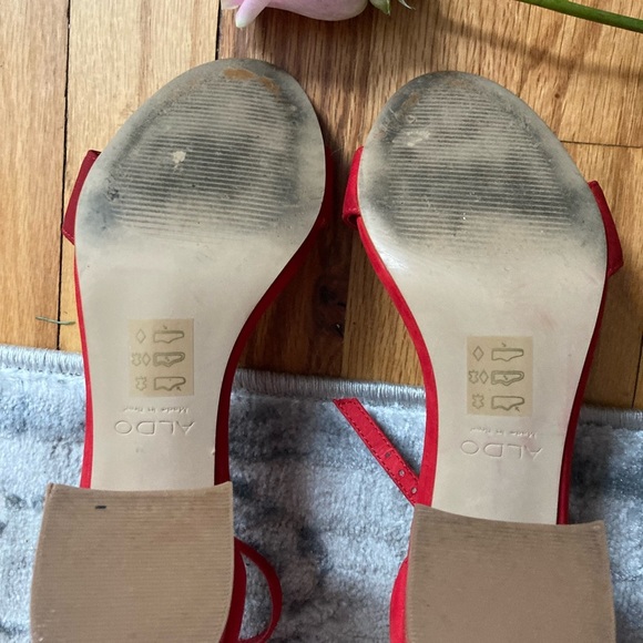 Also suede heels with ankle straps . Size 5 - Picture 4 of 4